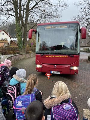 Bild vergrößern: Busschule